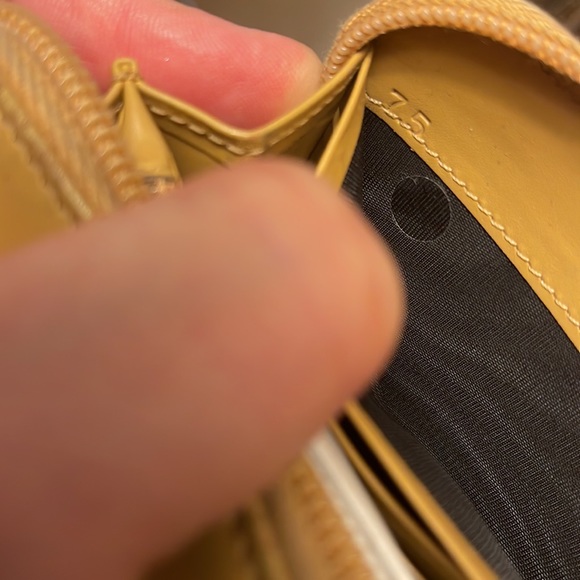 PRADA Smooth Leather Zippy Wallet - Picture 10 of 10